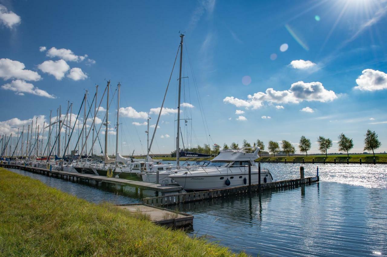 Hansa Watersport & Recreatie Wilhelminadorp Exterior photo